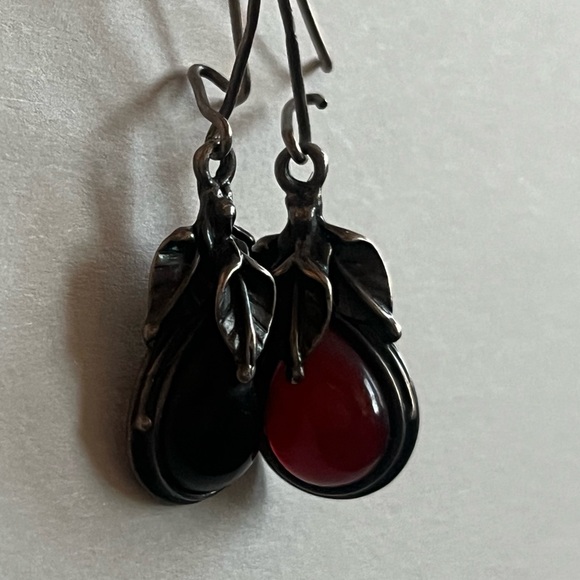 Red garnet earrings - Picture 9 of 9